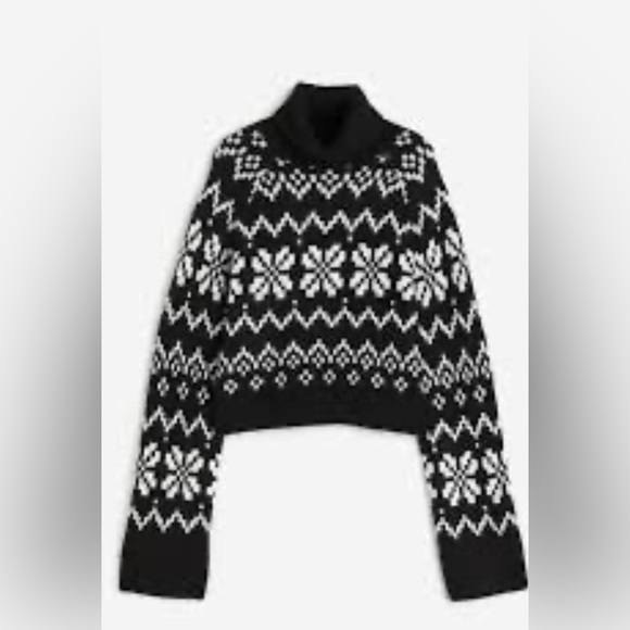 Divided Sweaters - Divided H&M Winter Sweater Size M